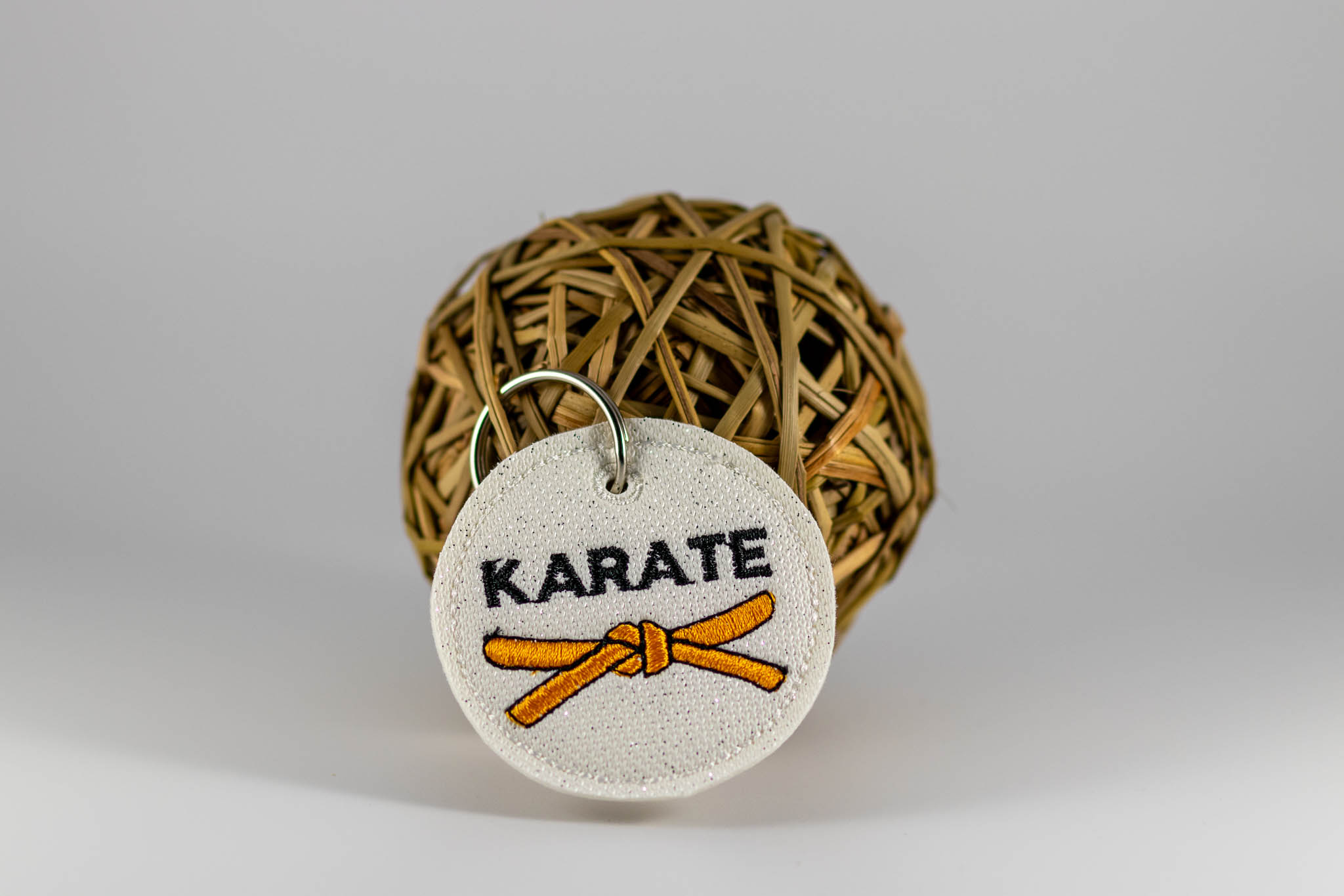 Kampfsportgürtel mit Schriftzug "Karate"