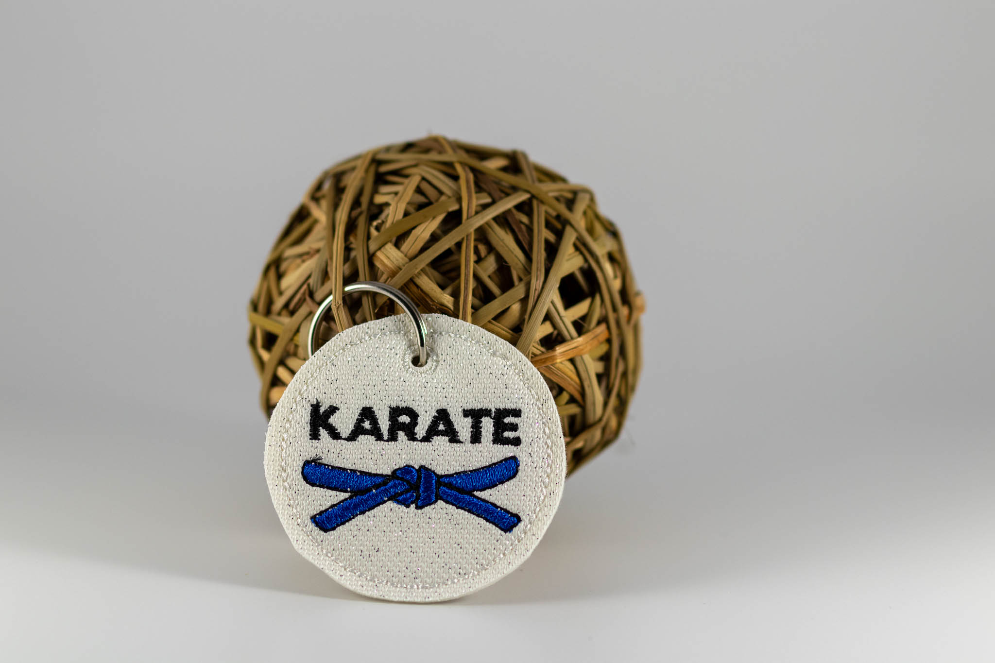 Kampfsportgürtel mit Schriftzug "Karate"
